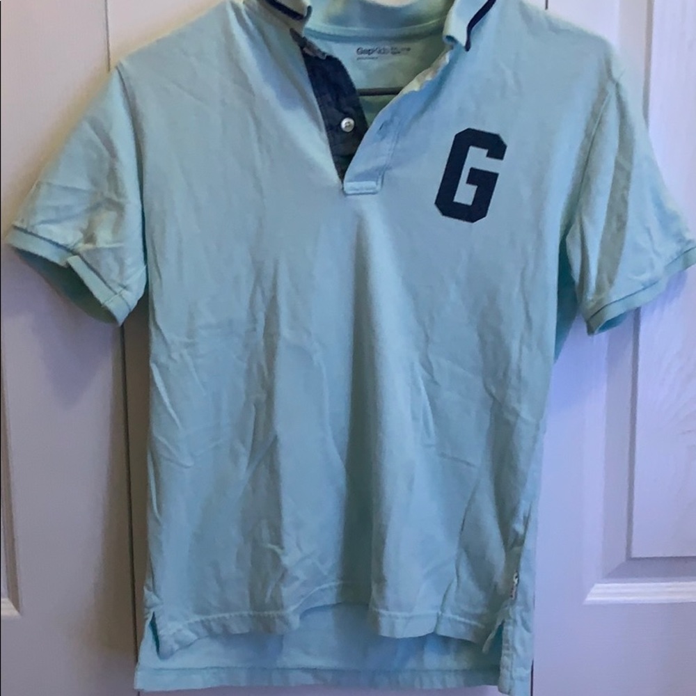 gap shirt
